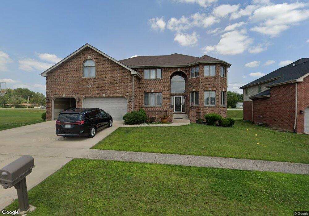 18711 Castle Dargan Dr, Country Club Hills, IL 60478 - photo 1