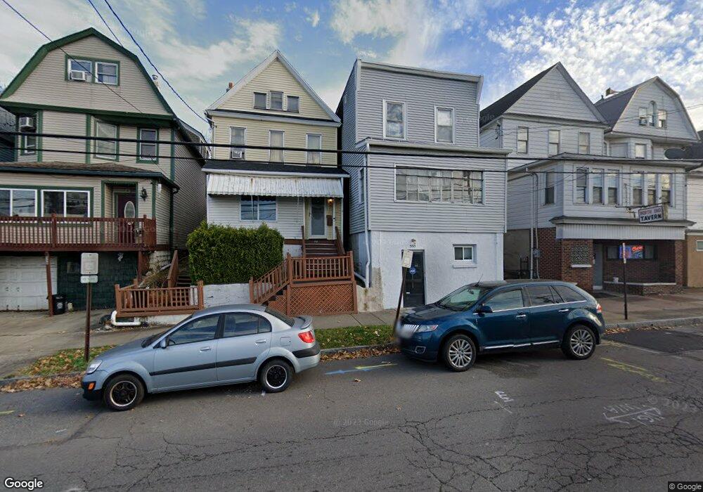 557 N Main St, Wilkes Barre, PA 18705 - photo 1