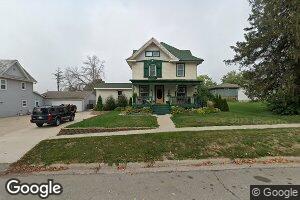 104 Locust St SW, Blairstown, IA 52209