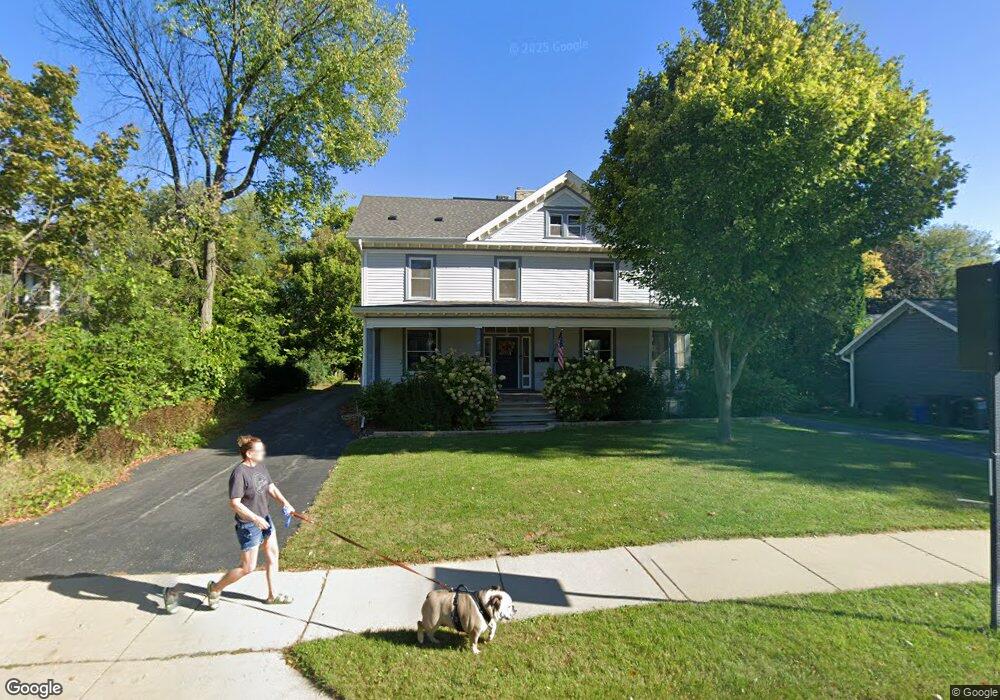 454 W Wisconsin Ave unit 3, Oconomowoc, WI 53066 - photo 1