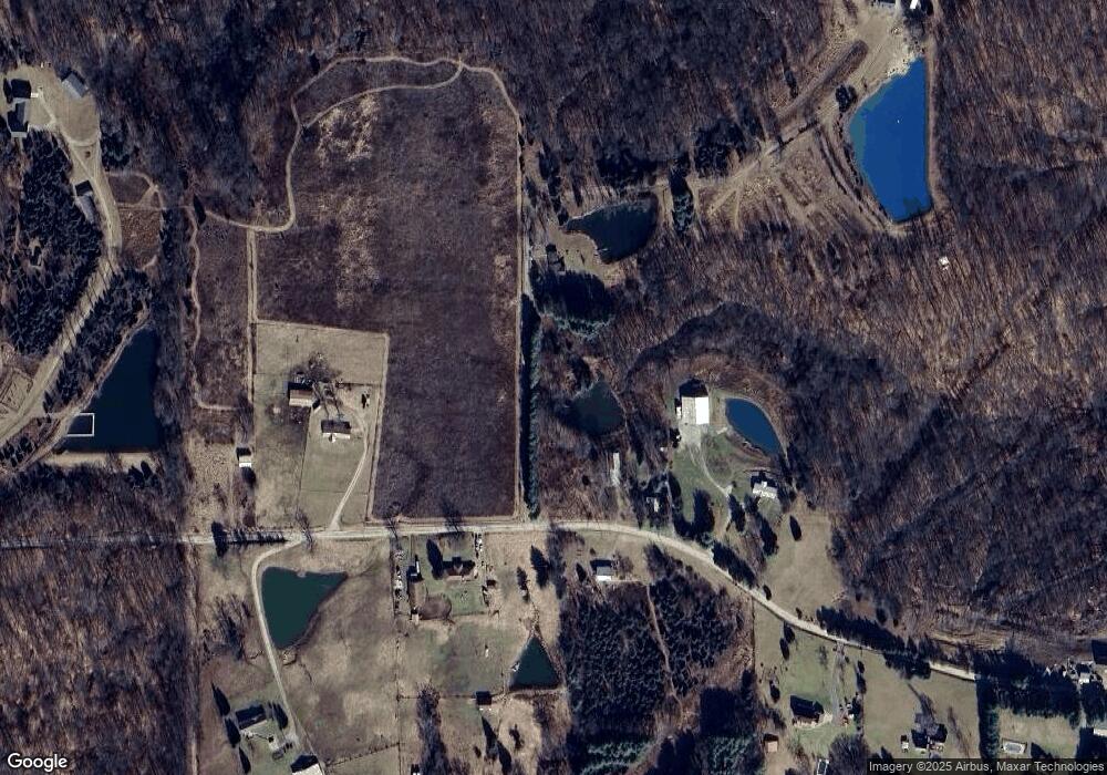 8169 E Grandview Ridge Rd, Columbus, IN 47201 - photo 1