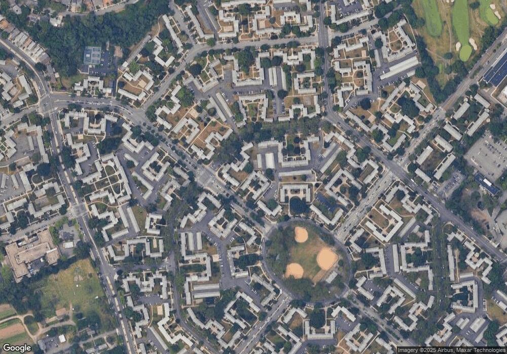 7317 260th St unit B-1, Glen Oaks, NY 11004 - photo 1