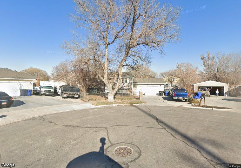 7581 S 2290 W, West Jordan, UT 84084 - photo 1