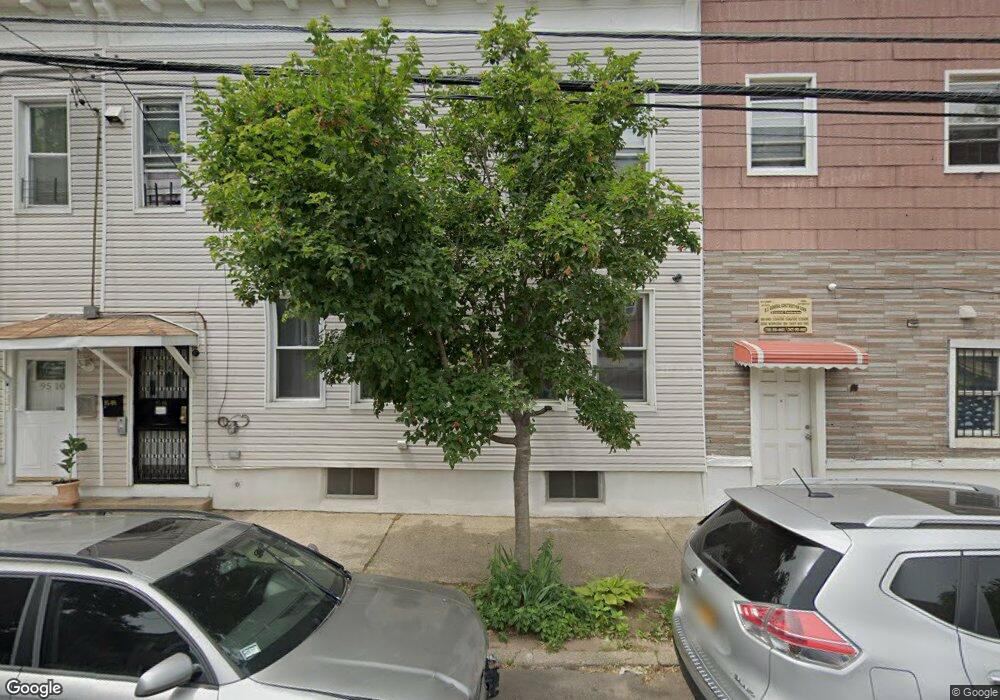 9508 88th St, Ozone Park, NY 11416 - photo 1