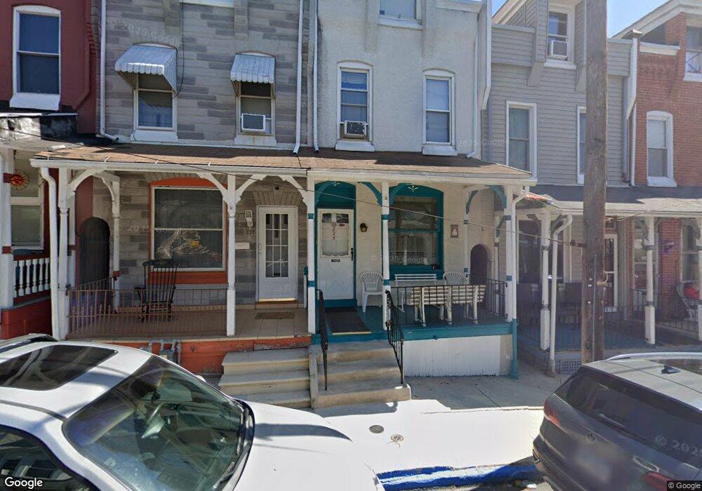 825 Pear St, Reading, PA 19601 - photo 1