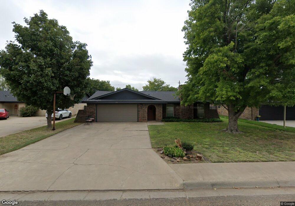 614 Forrest Dr, Dumas, TX 79029 - photo 1