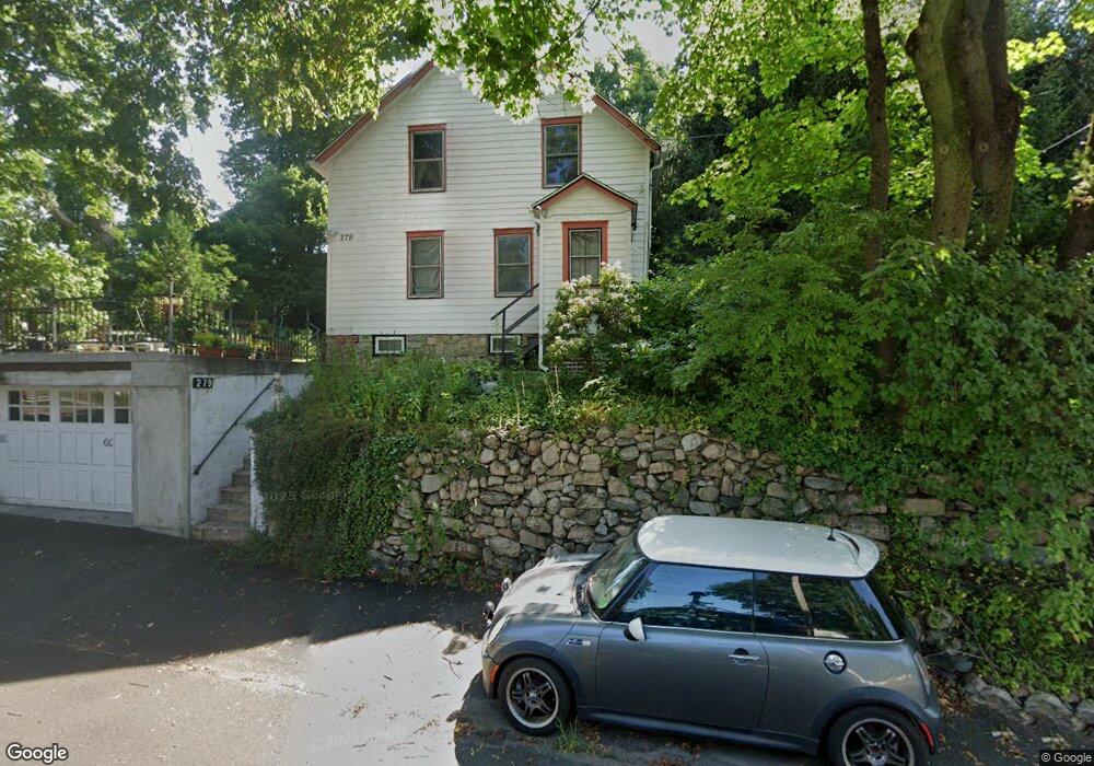 279 Hoyt St unit 1, Darien, CT 06820 - photo 1