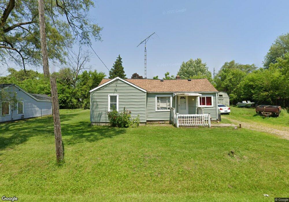 3186 Devonshire St, Flint, MI 48504 - photo 1