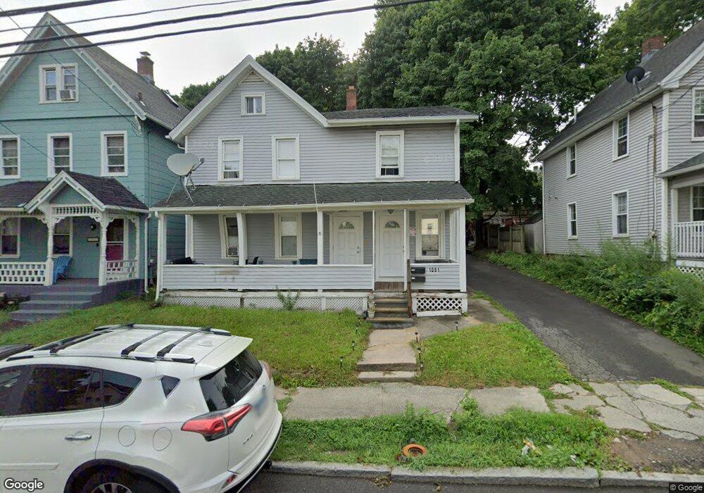 1091 Townsend Ave, New Haven, CT 06512 - photo 1