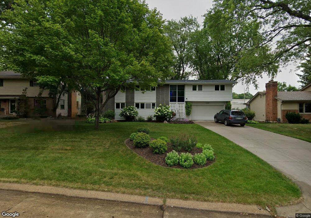 5109 Abercrombie Dr, Edina, MN 55439 - photo 1