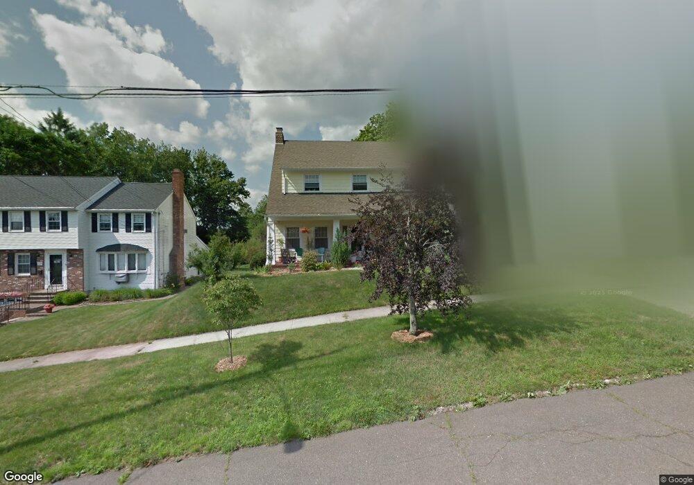 26 Raynham Rd, New Haven, CT 06512 - photo 1