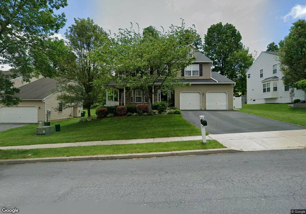 7016 Hearth Ln, Macungie, PA 18062 - photo 1