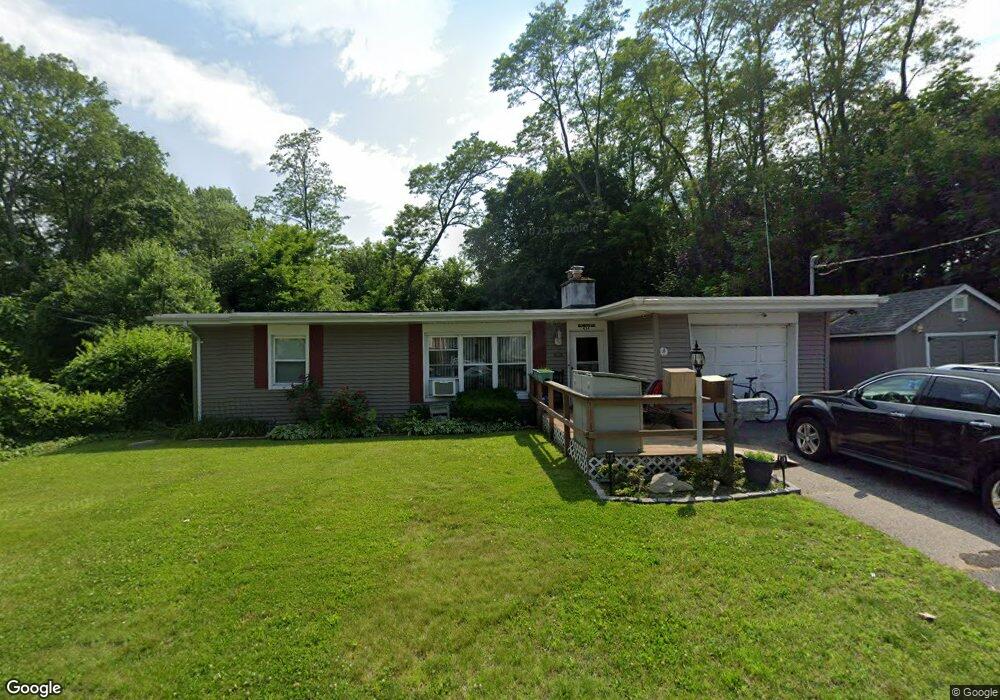 434 Auburn St, Cranston, RI 02910 - photo 1