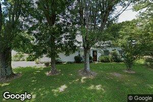 1215 Holy Cross Rd, Loretto, KY 40037