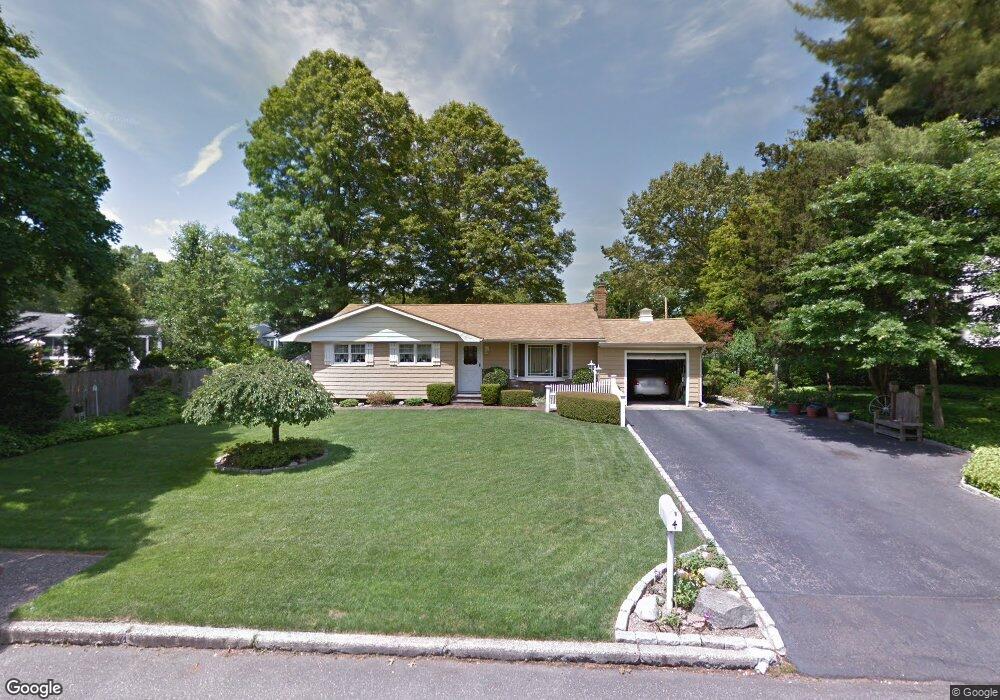 4 Cloister St, Hauppauge, NY 11788 - photo 1