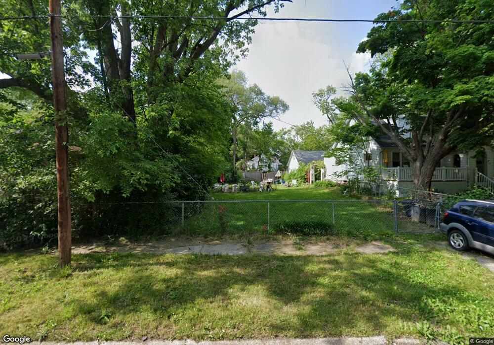 2415 Woodrow Ave, Flint, MI 48506 - photo 1