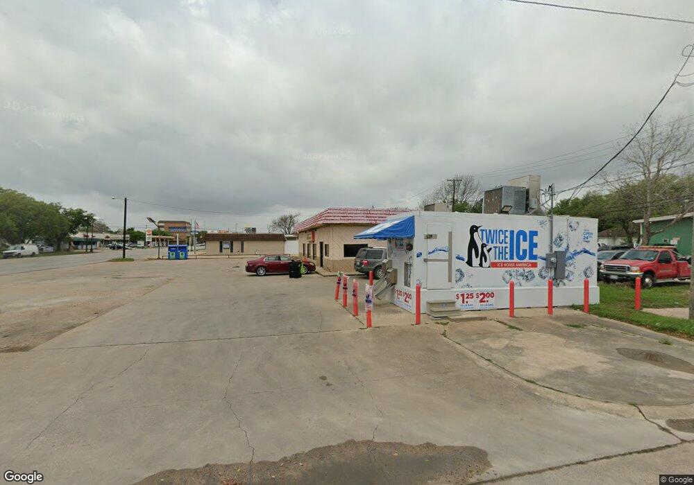 2421 7th St, Bay City, TX 77414 - photo 1