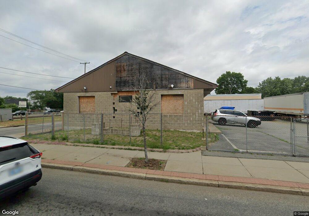 192 Columbus Ave, Pawtucket, RI 02861 - photo 1