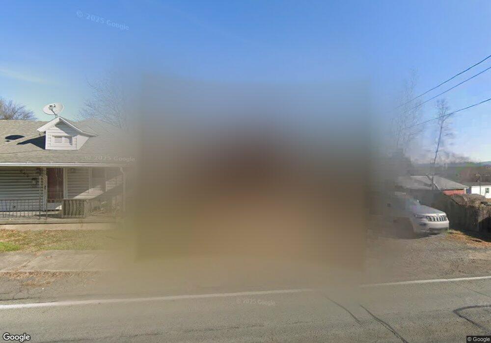 640 Oak St, Taylor, PA 18517 - photo 1