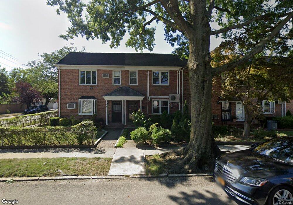 7542 168th St, Fresh Meadows, NY 11366 - photo 1