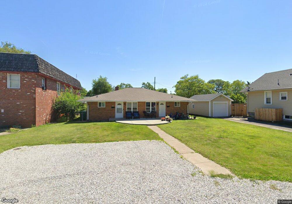 215 Raines St, Plainfield, IN 46168 - photo 1