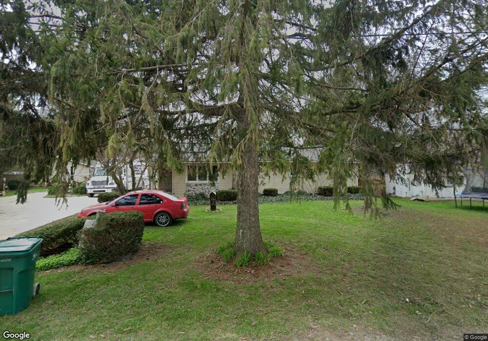 2373 Meadow St, Flushing, MI 48433 - photo 1