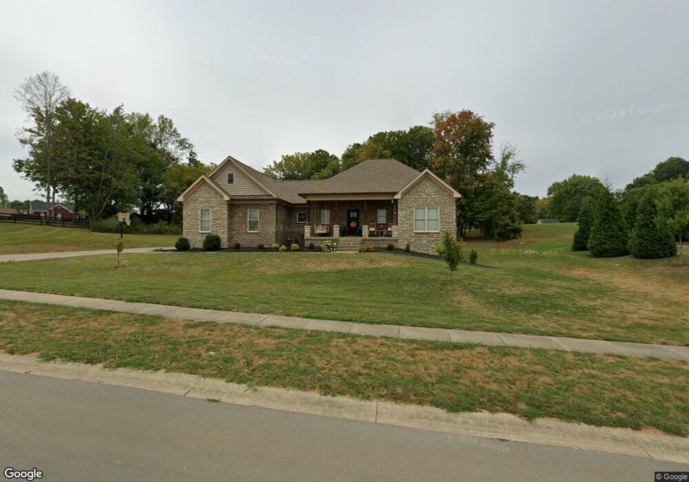 576 Sunray Dr, Shepherdsville, KY 40165 - photo 1