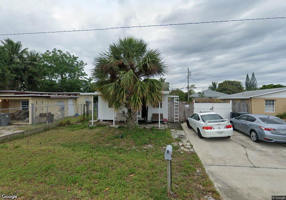 7841 Loomis St, Lantana, FL 33462 - photo 1