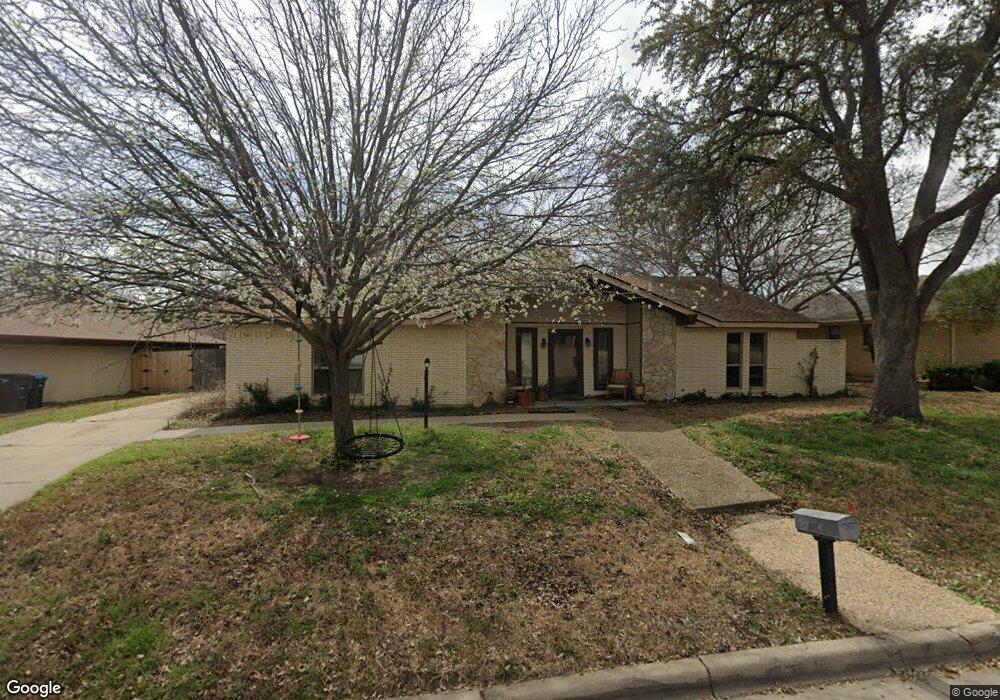 4033 Aragon Dr, Fort Worth, TX 76133 - photo 1