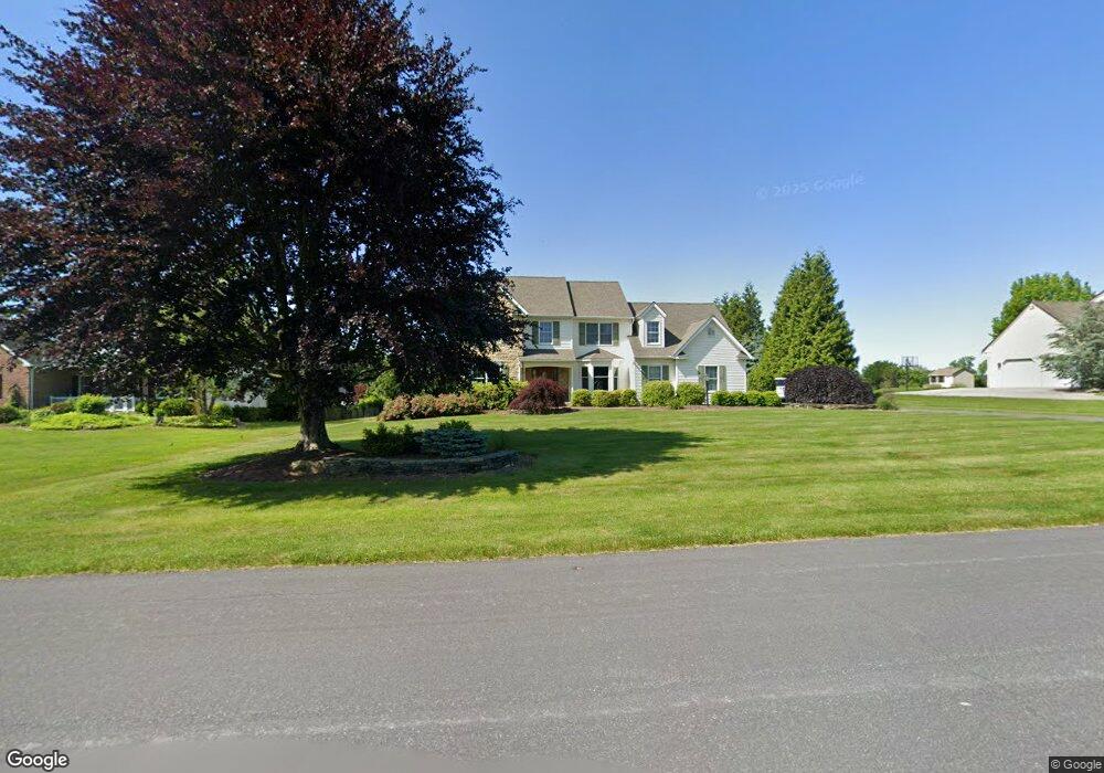 4761 York Dr, Orefield, PA 18069 - photo 1