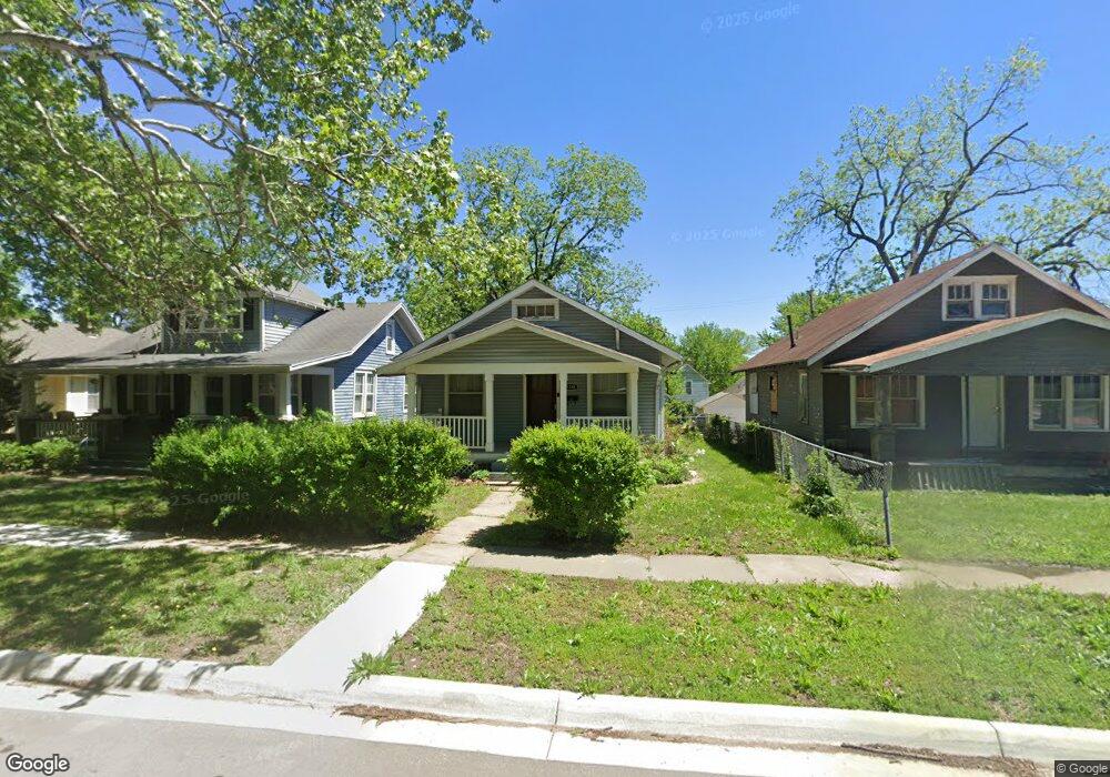 1188 SW MacVicar Ave, Topeka, KS 66604 - photo 1