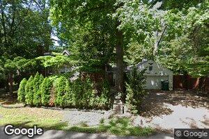 9977 Duke Dr, Saint Louis, MO 63136