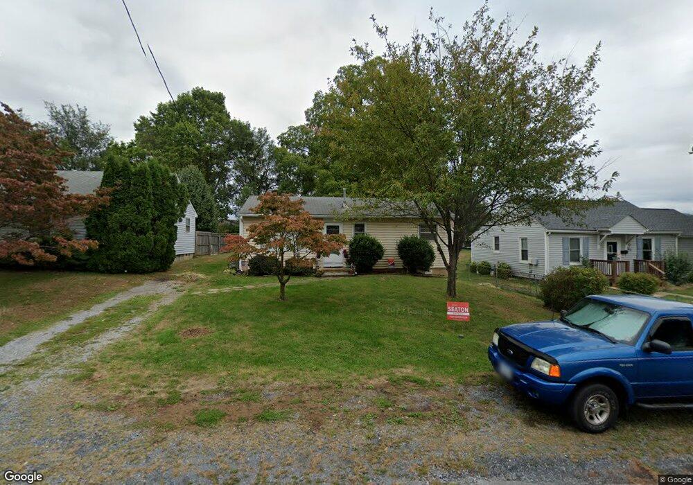 404 N Magnolia Ave, Waynesboro, VA 22980 - photo 1