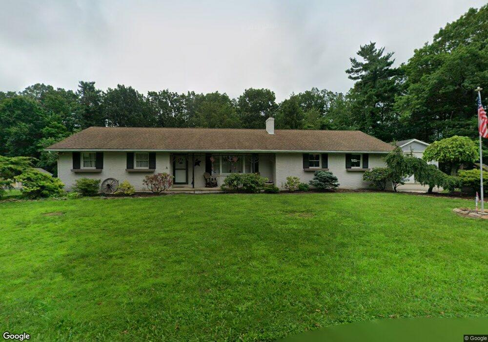 2827 Dogwood Ln, Bath, PA 18014 - photo 1