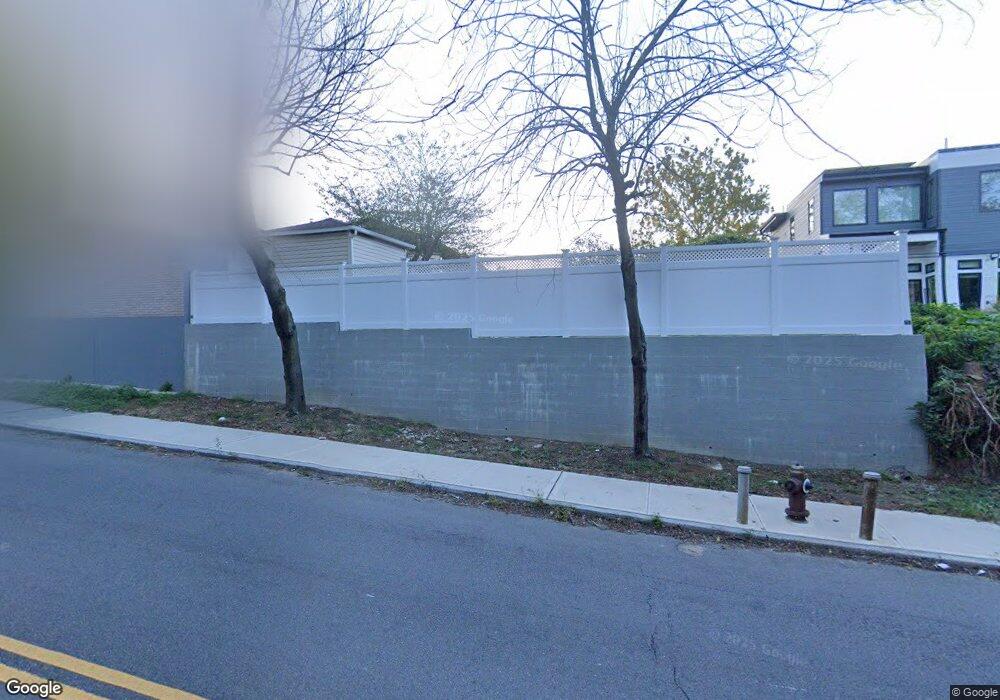 26115 Grand Central Pkwy, Little Neck, NY 11362 - photo 1