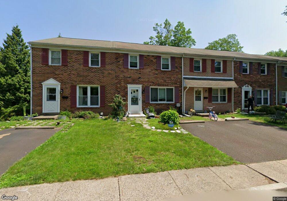 545 Newbury Ct, Sellersville, PA 18960 - photo 1