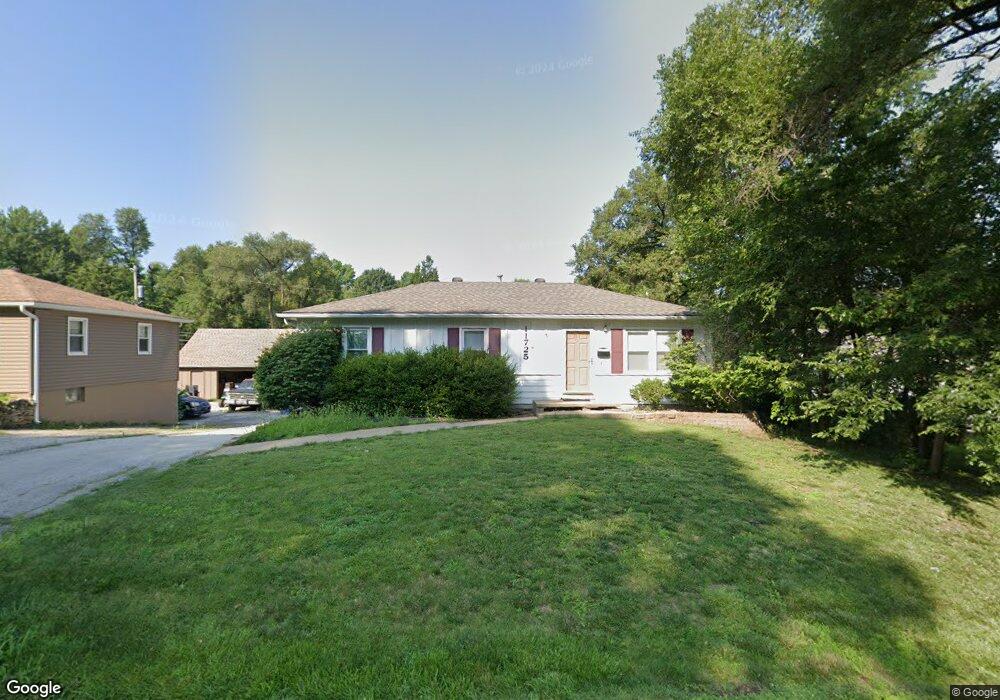 11725 W 68th Place, Shawnee, KS 66203 - photo 1