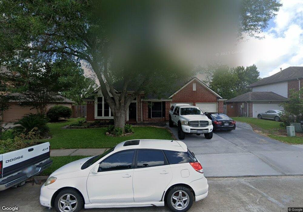 2302 N Mission Cir, Friendswood, TX 77546 - photo 1