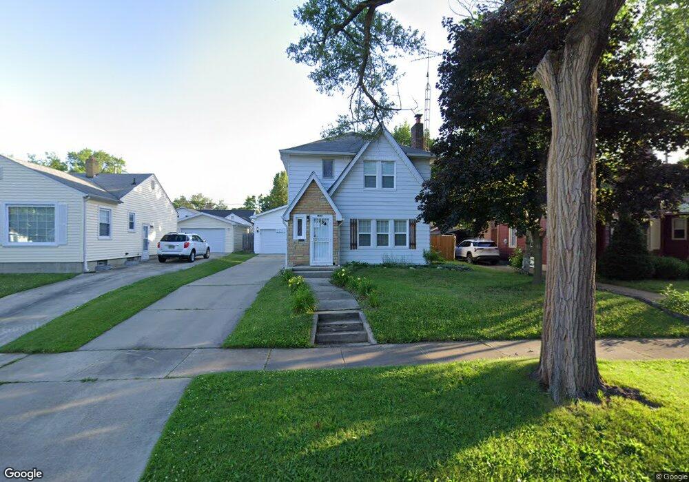 2409 Pierce St, Flint, MI 48503 - photo 1