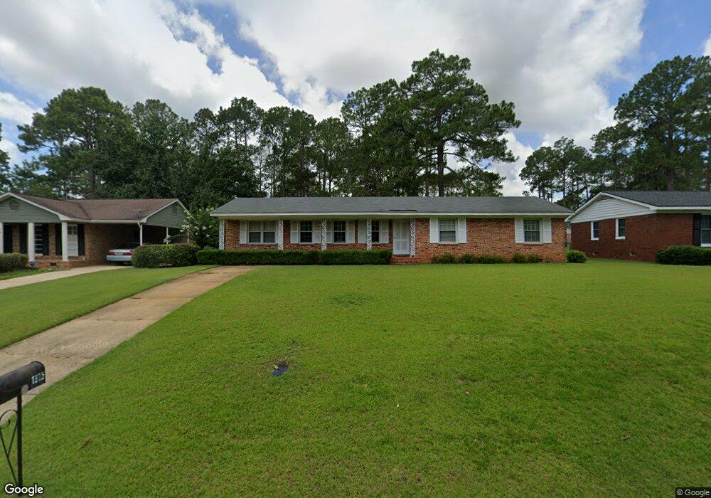 1815 W Lakeridge Dr, Albany, GA 31707 - photo 1