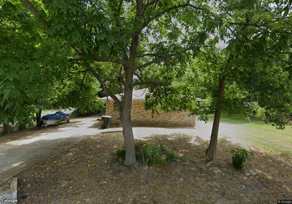 118 E Cherokee St, Skiatook, OK 74070 - photo 1