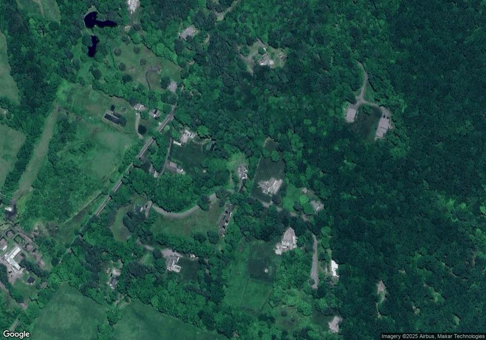 21 E Hill Rd, Woodbury, CT 06798 - photo 1