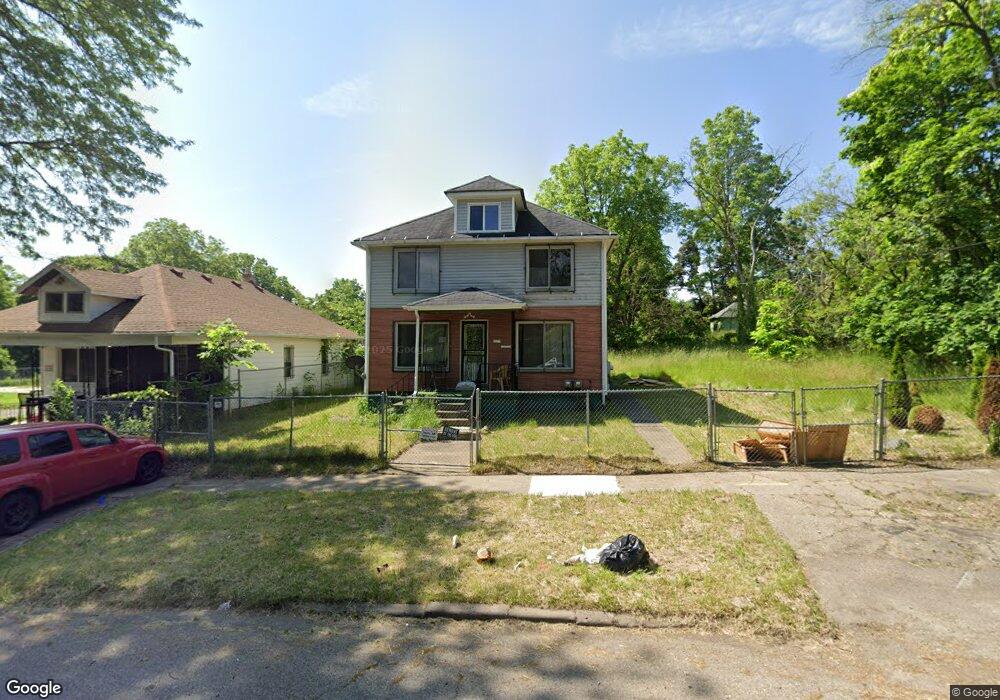814 Black Ave, Flint, MI 48505 - photo 1