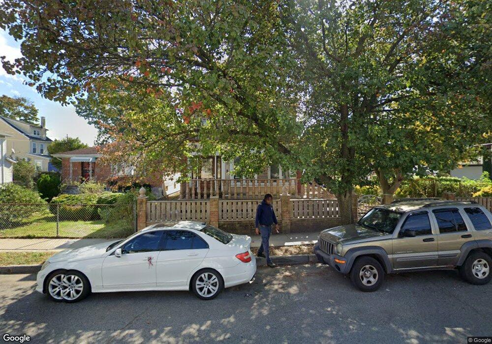 16604 111th Ave, Jamaica, NY 11433 - photo 1