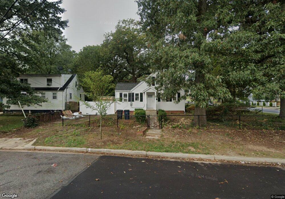 5816 Eastpine Dr, Riverdale, MD 20737 - photo 1