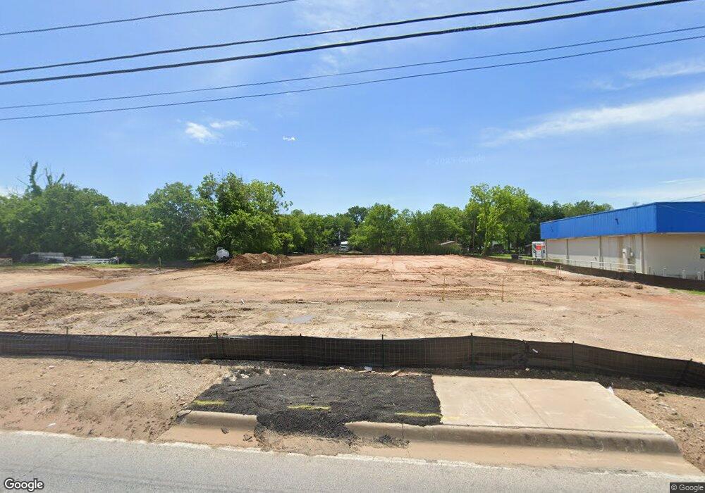 1106 E Henderson St, Cleburne, TX 76031 - photo 1