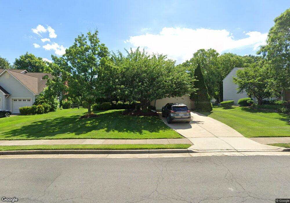 12605 Thunder Chase Dr, Reston, VA 20191 - photo 1