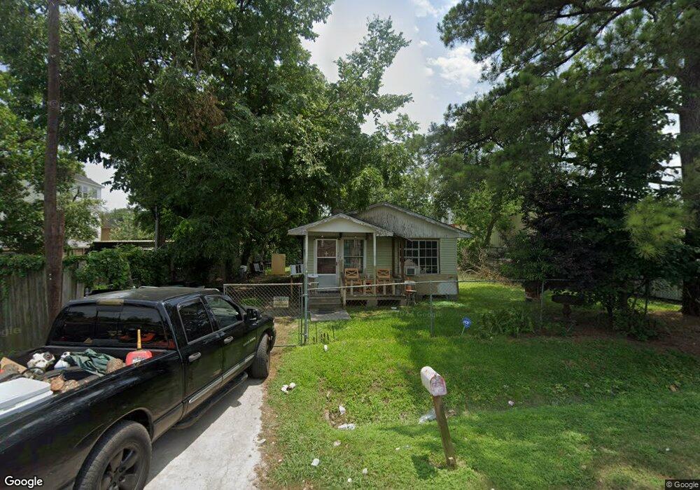 879 Fortune St, Houston, TX 77088 - photo 1