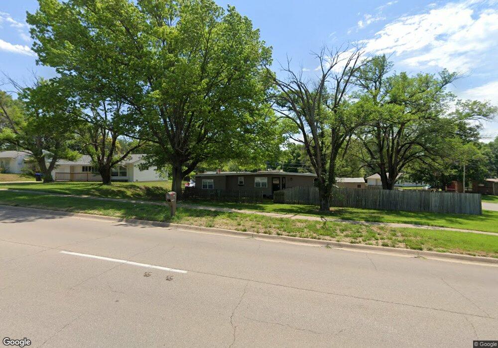 3432 SW Burlingame Rd, Topeka, KS 66611 - photo 1