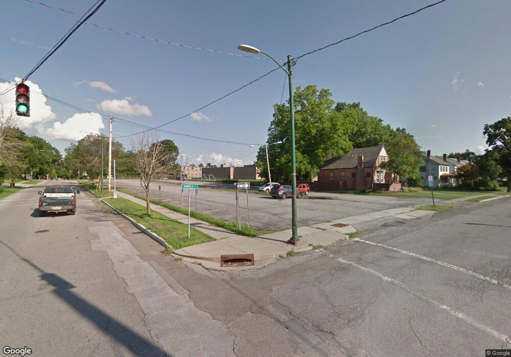 18 Ct Daniels, Poughkeepsie City, NY 12603 - photo 1